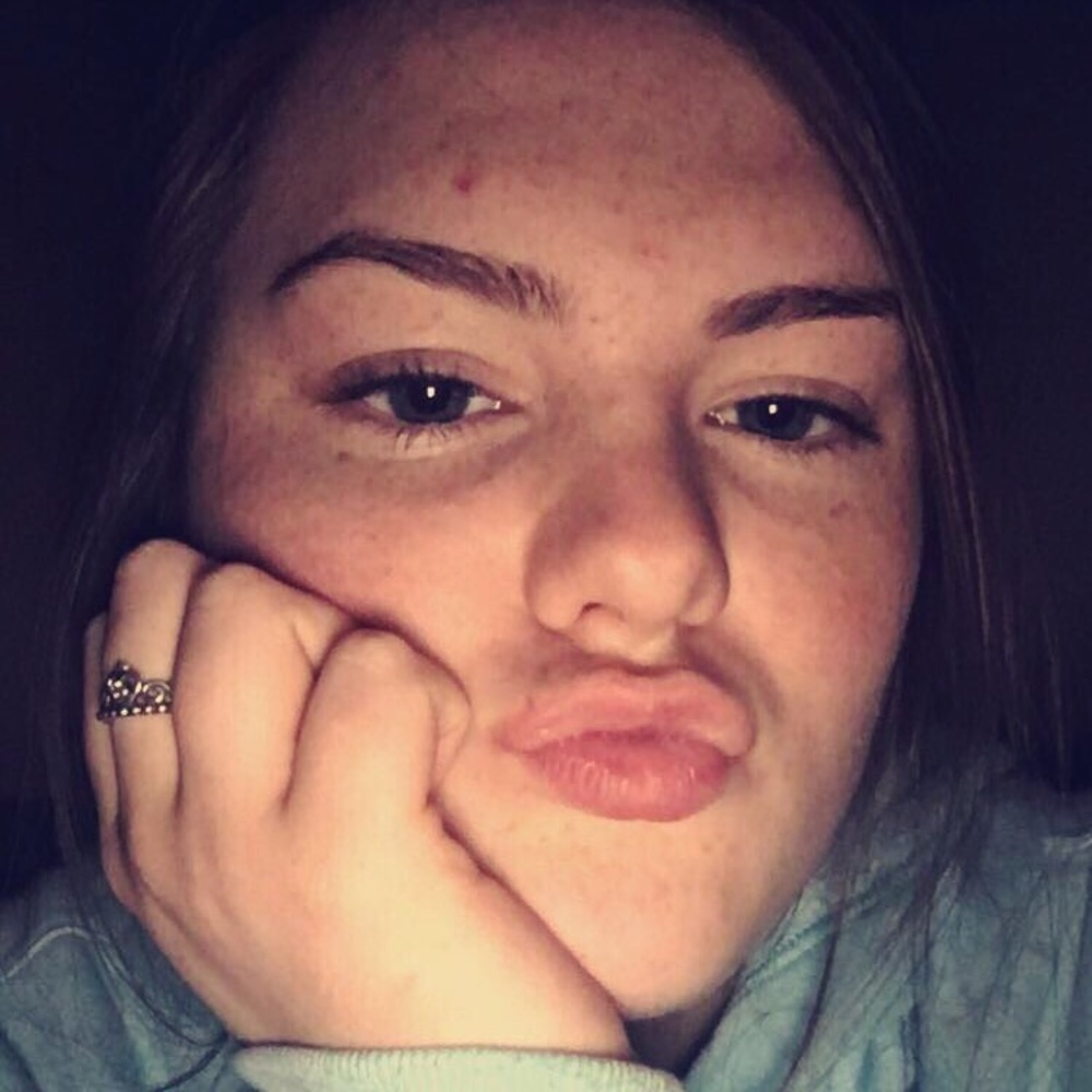 Meet your Posher, Elise